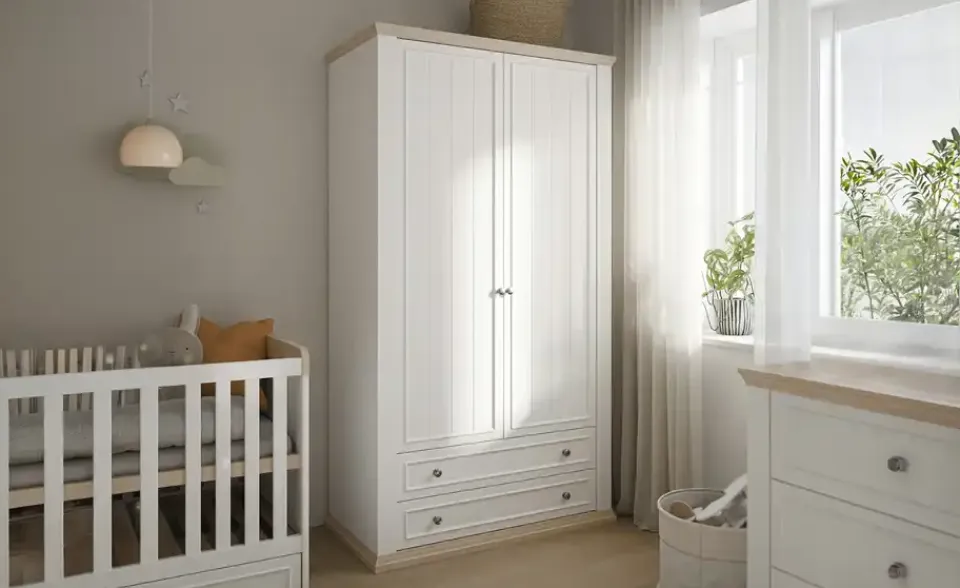 Kleiderschrank| Clearance